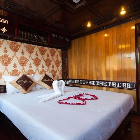Golden Star Cruise Hotel Nan Giang Buitenkant foto